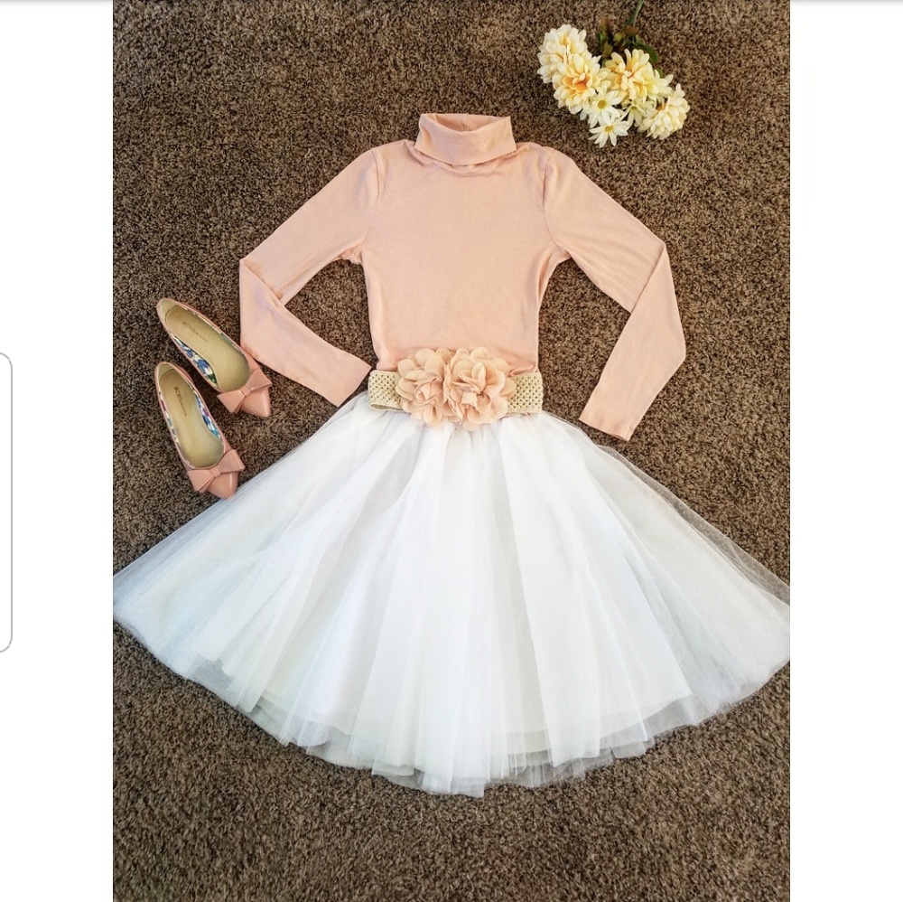 Modcloth White Floral A-Line Skirt